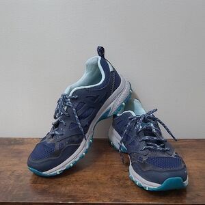 Skechers Navy Blue & Aqua Athletic Shoes size 8